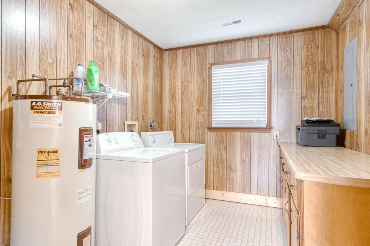 House On The New River, 3Br, 20 Minutes From Vt Radford Exterior photo